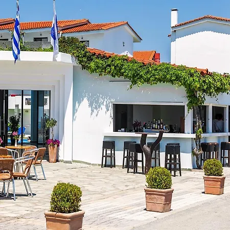 Xenios Dolphin 3* Possidi