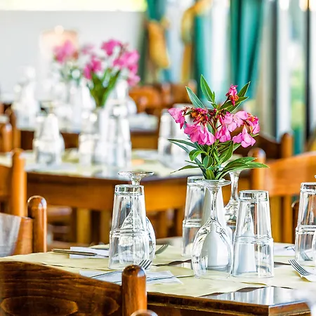 Hotel Xenios Dolphin