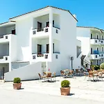 Dolphin Beach 3*