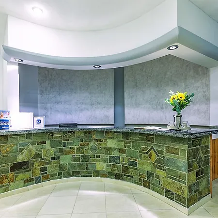 Hotell Dolphin Beach 3*