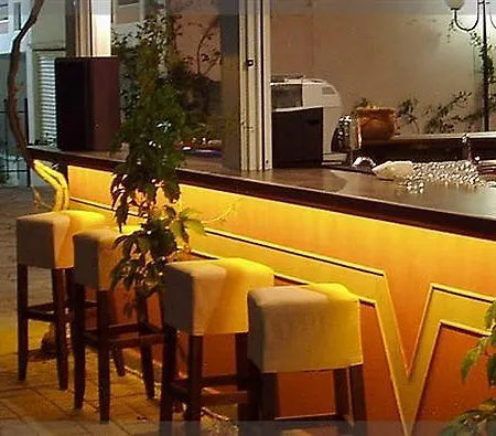Otel Xenios Dolphin