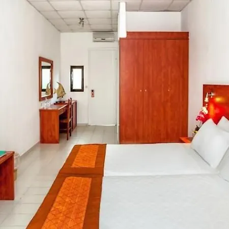Otel Xenios Dolphin