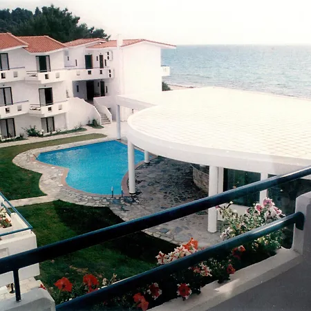 Xenios Dolphin Otel Possidi