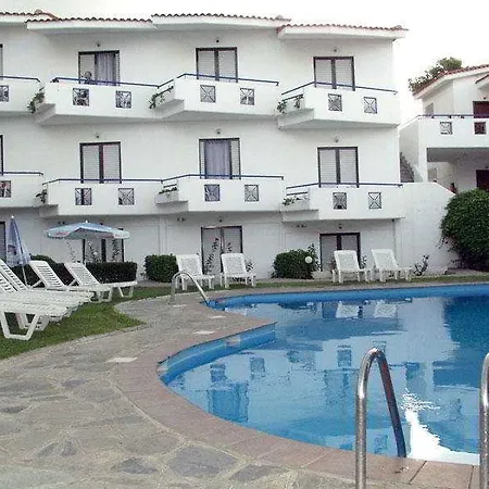Xenios Dolphin Otel