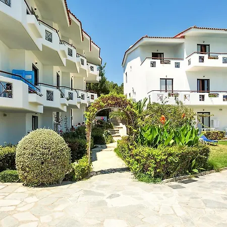 Отель Dolphin Beach Посиди