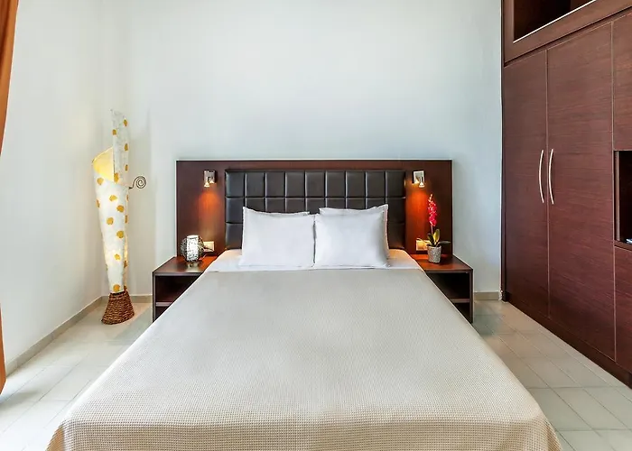 Hotell Dolphin Beach 3*