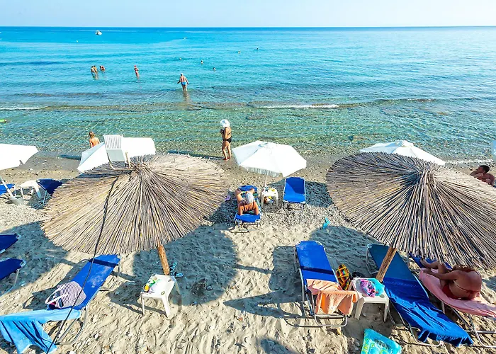 Dolphin Beach Hotell