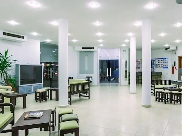 Xenios Dolphin מלון 3*